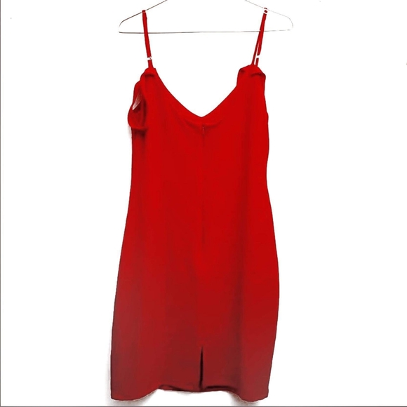 WAYF Luna off Shoulder Dress- Red - Picture 2 of 7
